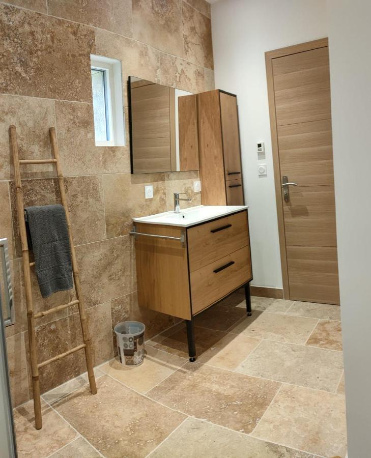 Holiday home Dans Mas Provencal Arles