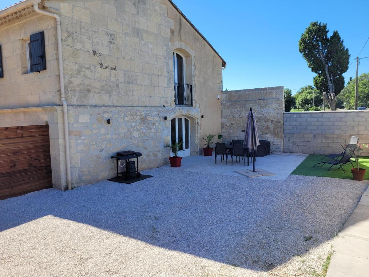 Holiday home Dans Mas Provencal